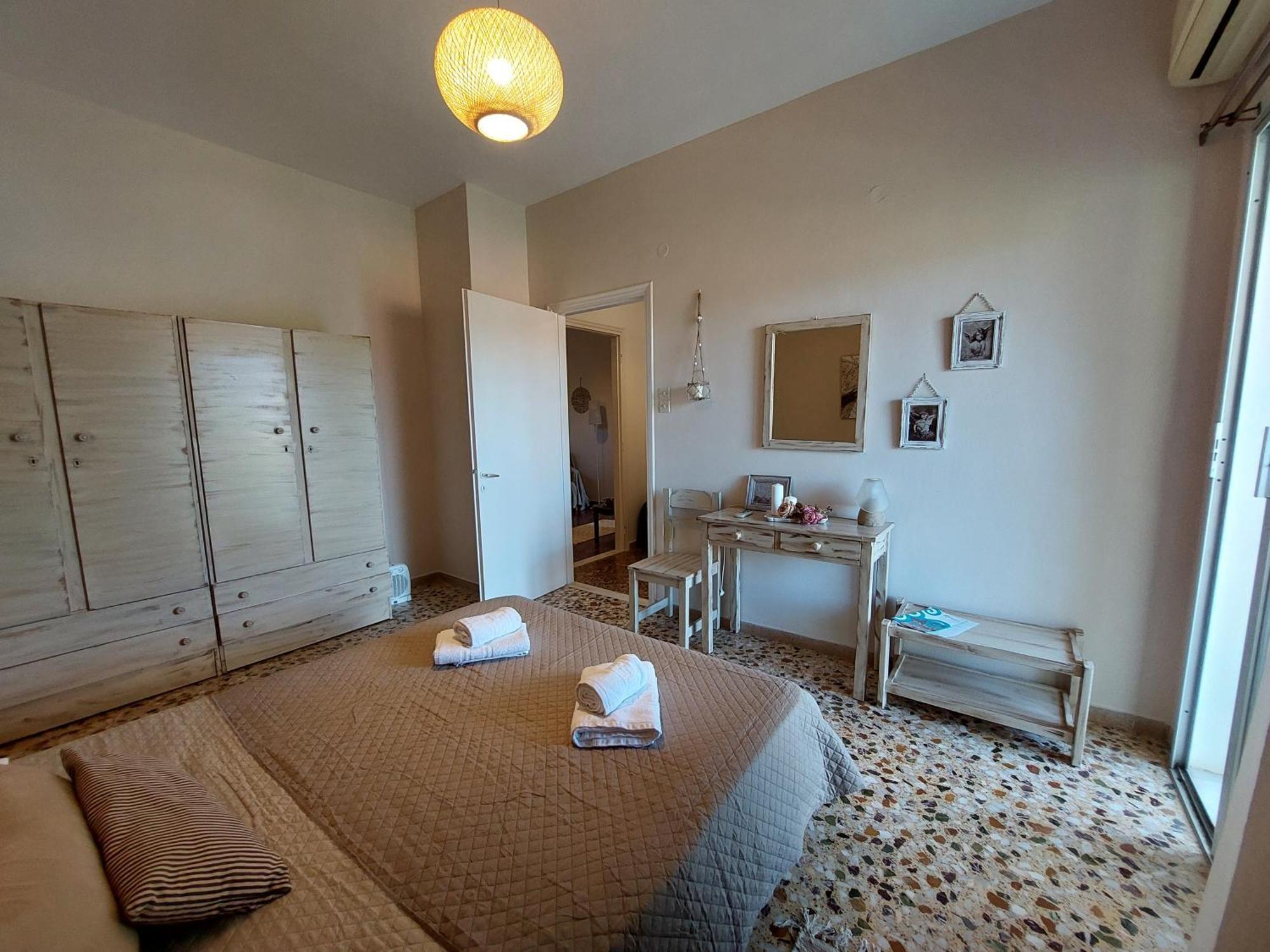 Lourantos Studios & Apartments バティ エクステリア 写真